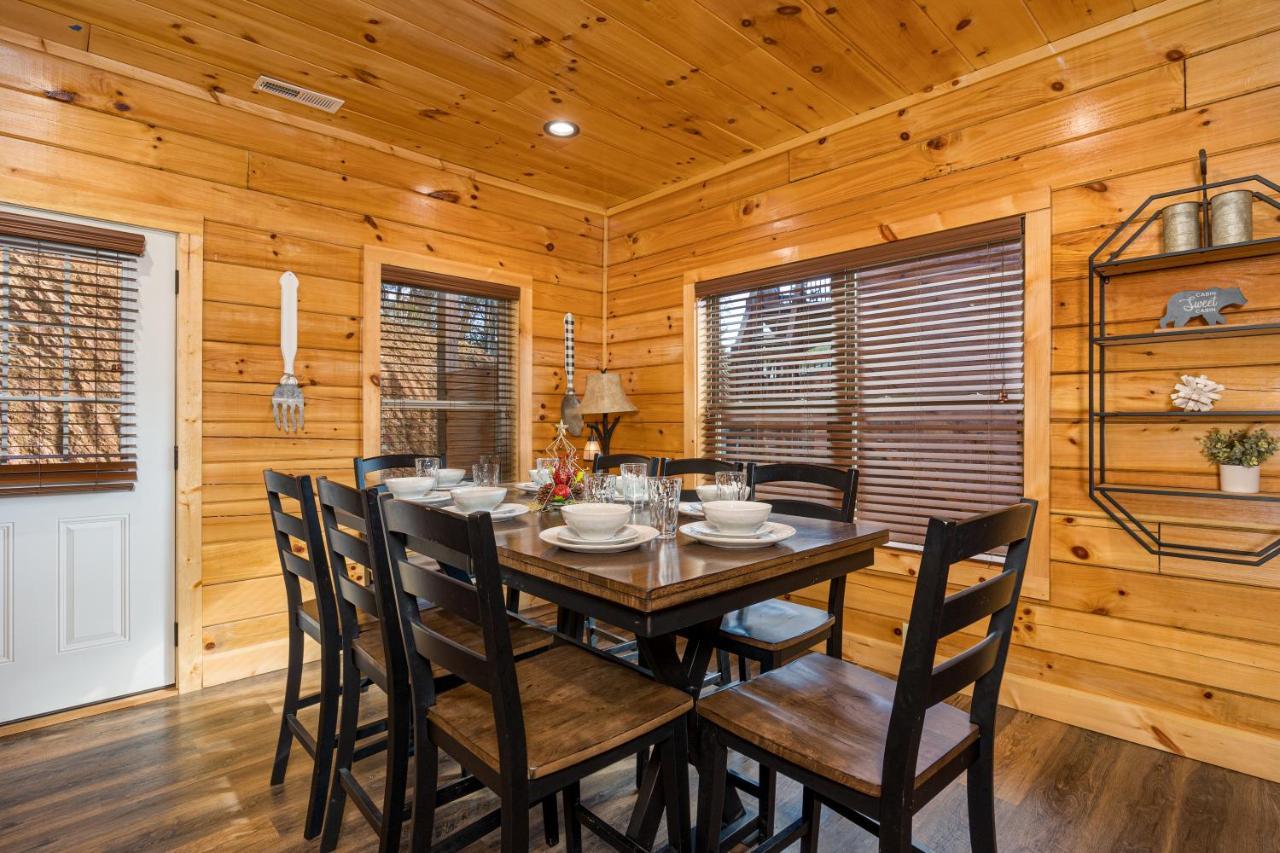 5Bd5B Escape Cabin With 2 Hottubs, Thtr &Game Rm,1Mi To The Parkway! 4Mi To Dollywood - Spring Deal Pigeon Forge Buitenkant foto