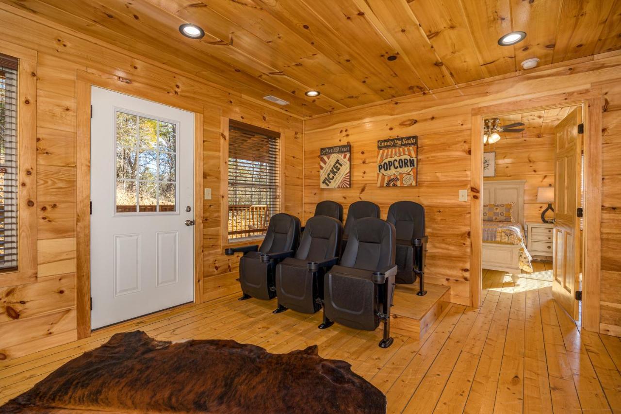 5Bd5B Escape Cabin With 2 Hottubs, Thtr &Game Rm,1Mi To The Parkway! 4Mi To Dollywood - Spring Deal Pigeon Forge Buitenkant foto