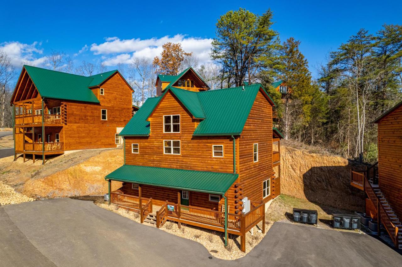 5Bd5B Escape Cabin With 2 Hottubs, Thtr &Game Rm,1Mi To The Parkway! 4Mi To Dollywood - Spring Deal Pigeon Forge Buitenkant foto