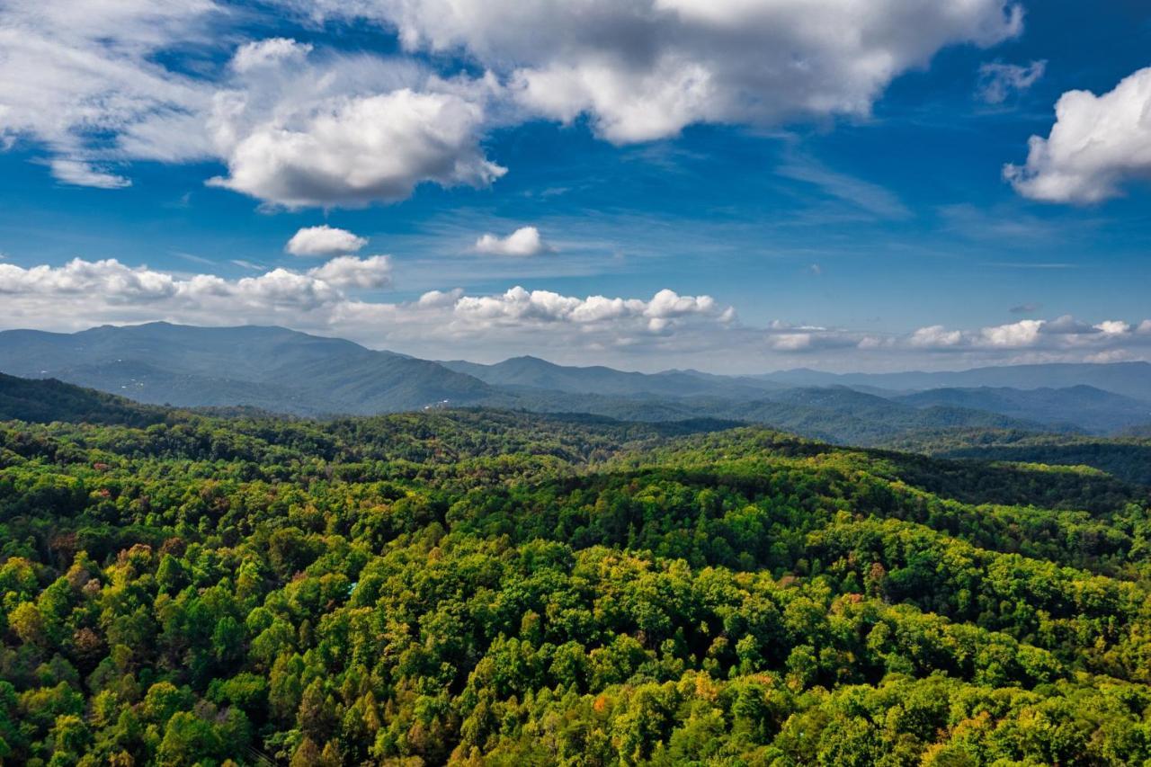 5Bd5B Escape Cabin With 2 Hottubs, Thtr &Game Rm,1Mi To The Parkway! 4Mi To Dollywood - Spring Deal Pigeon Forge Buitenkant foto